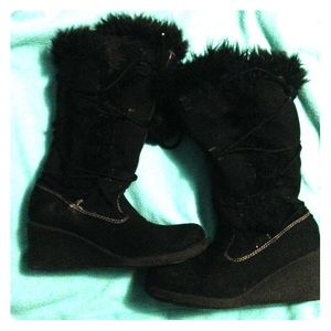 Black fur lined wedge boots